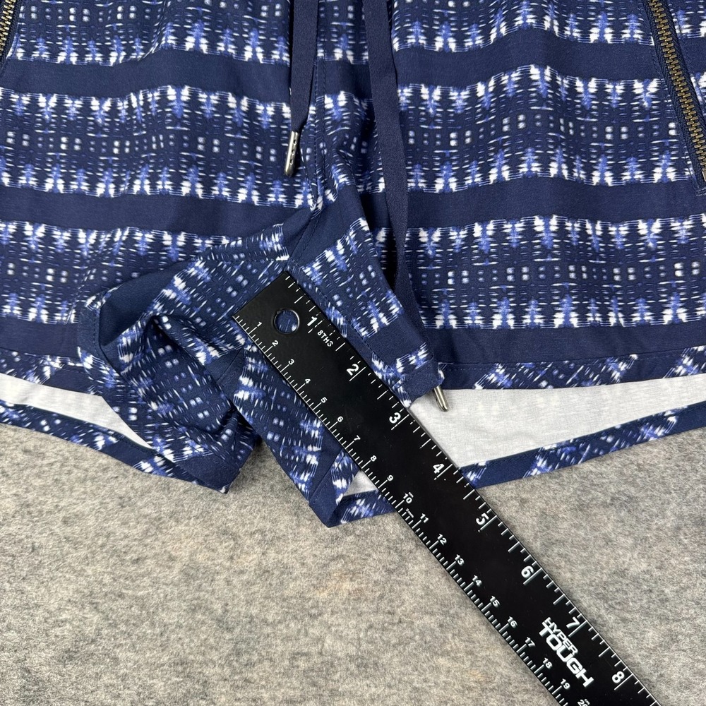 Athleta Ikat Stripe Sway Shorts 3" Zip Pockets 213026 Blue Womens XS - Picture 10 of 11